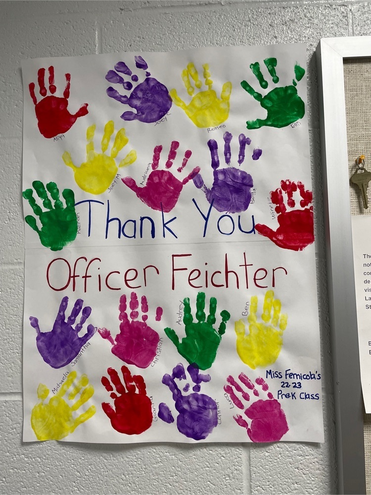 Ms. Fernicola’s class thanking Officer Feicther 